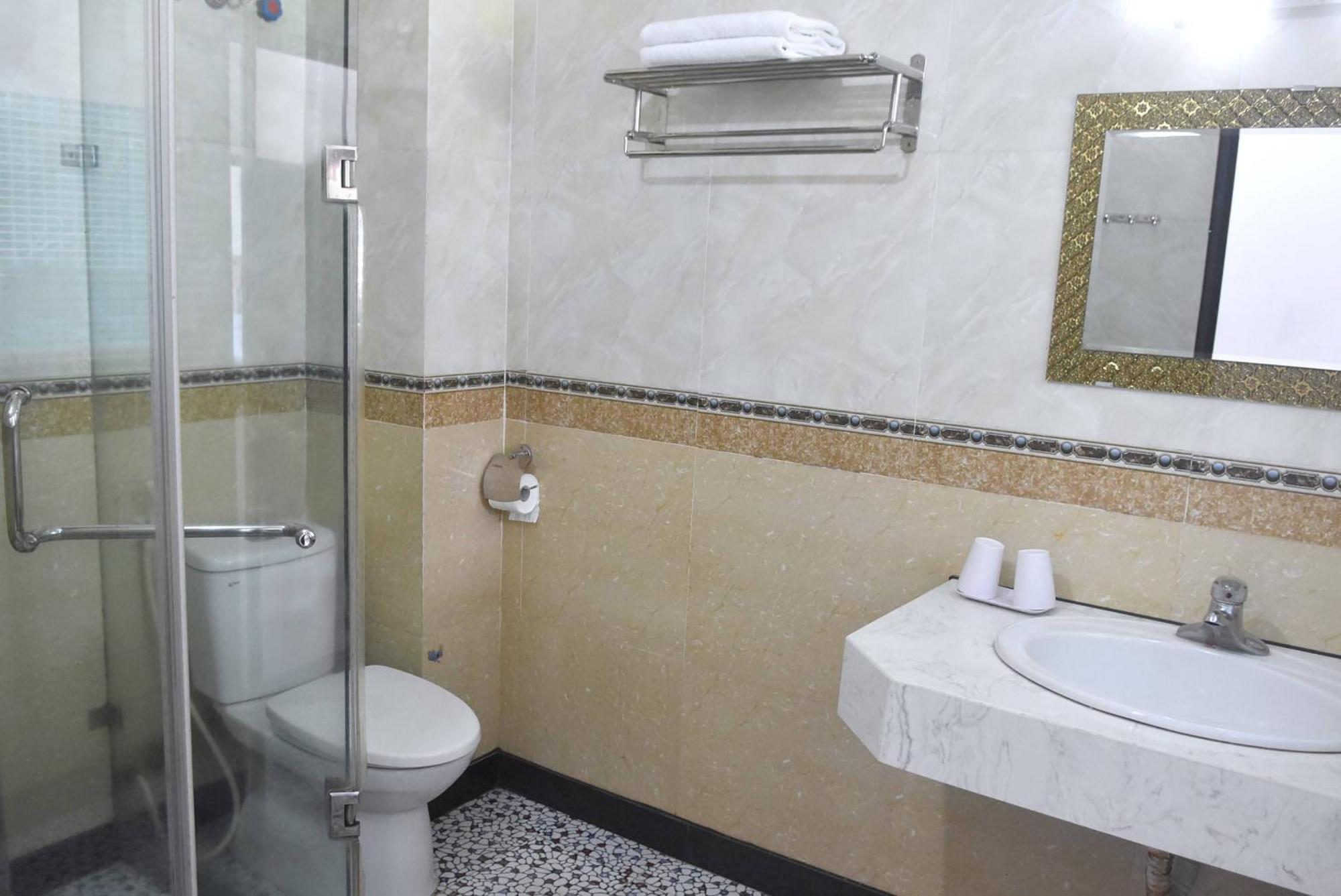 Thanh Hang Hotel Near Emerald My Dinh 河内 外观 照片